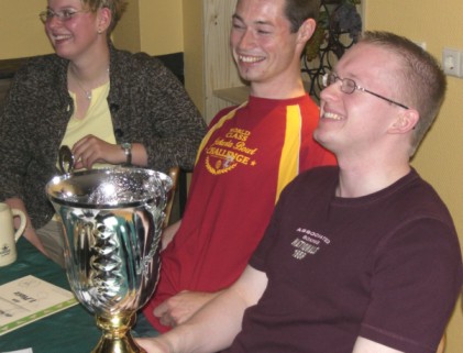 Aus dem Pokal kann man auch trinken