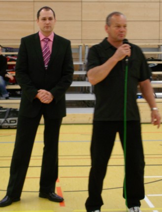Erffnung Herr Grner (Sparkasse) und Herr Schltke (BC Stollberg-Niederdorf)